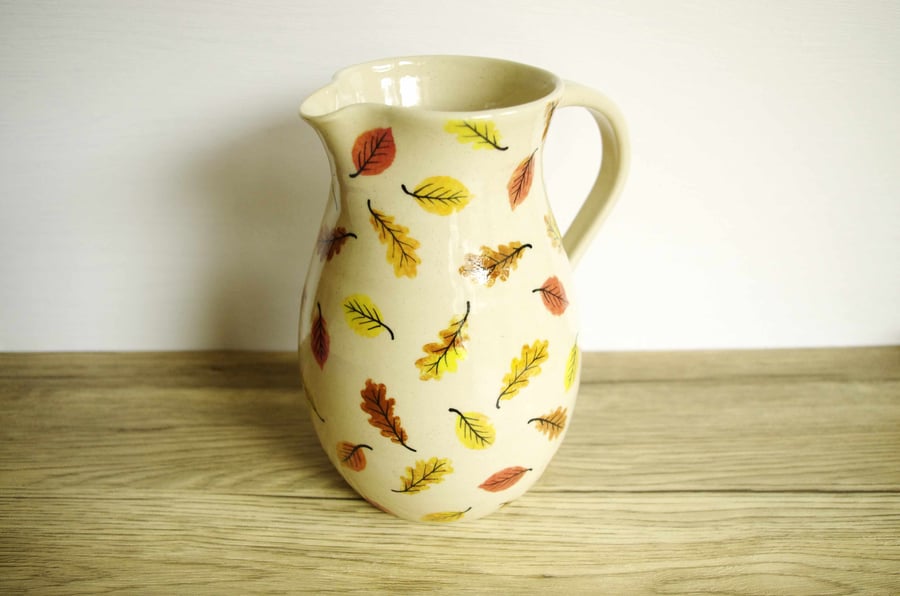Large Jug - Autumn Colours Beech and Oak Leaves, Pattern