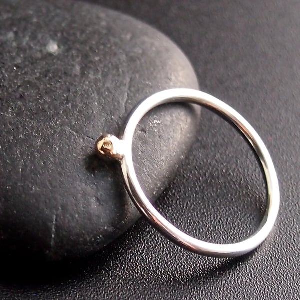 Single Gold Dot Silver Ring