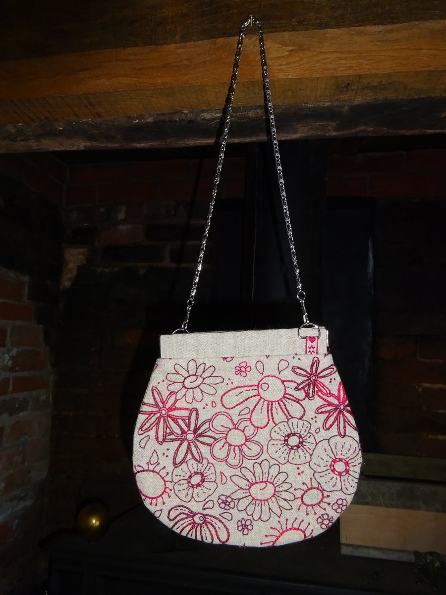 Lady's embroidered shoulder bag