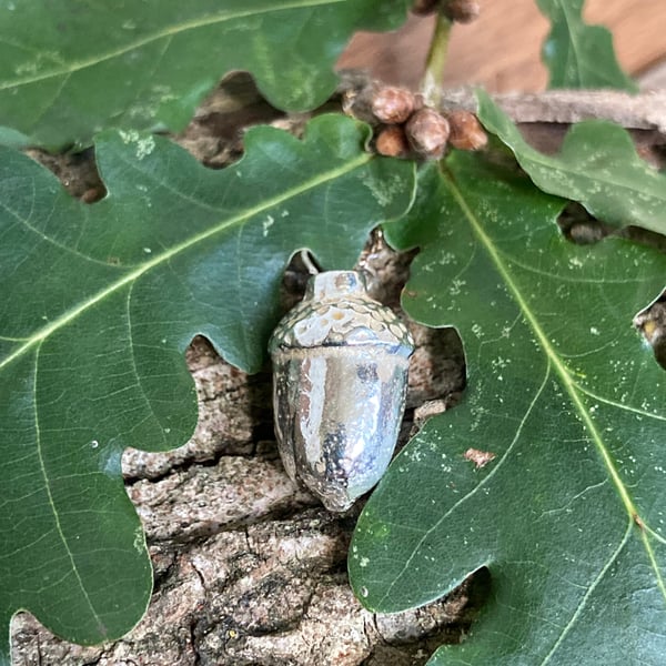 Solid silver acorn pendant