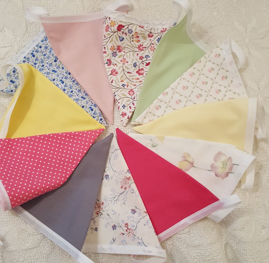 36 Flag Summer Colours Bunting