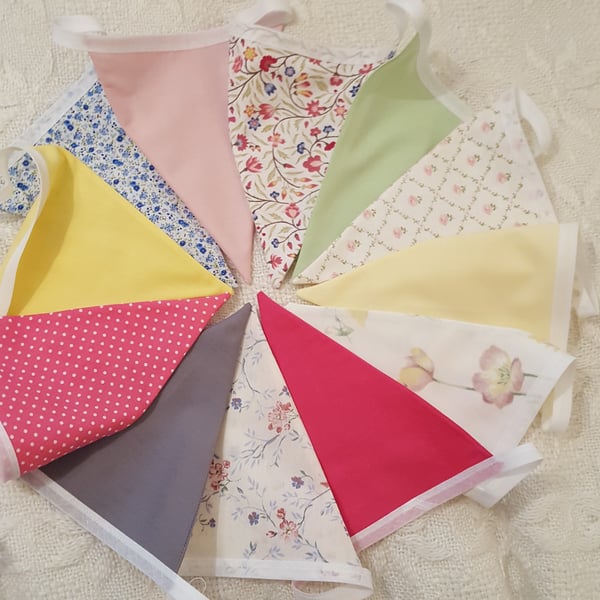 36 Flag Summer Colours Bunting