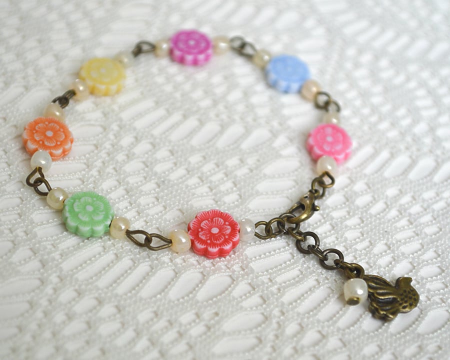 Sale! 50% off! Multi-coloured Pretty Flower Bracelet