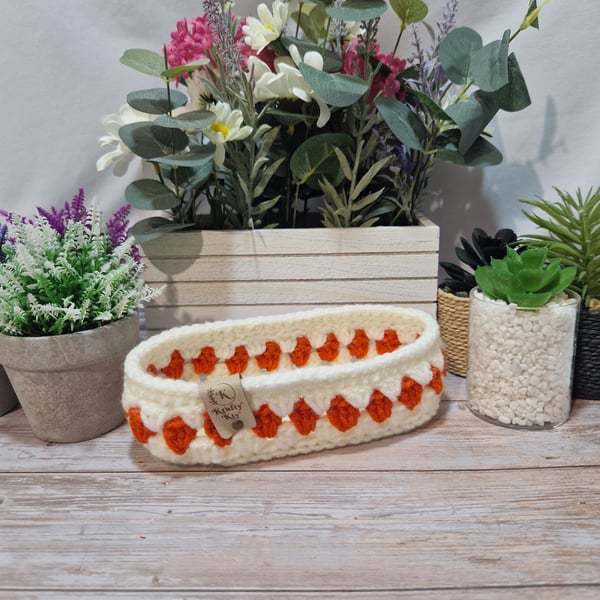 Glasses or trinket basket, hand crocheted 