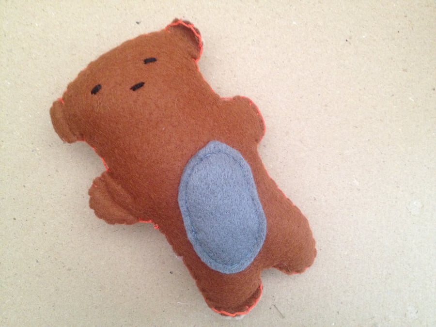 Micro mini felt bears