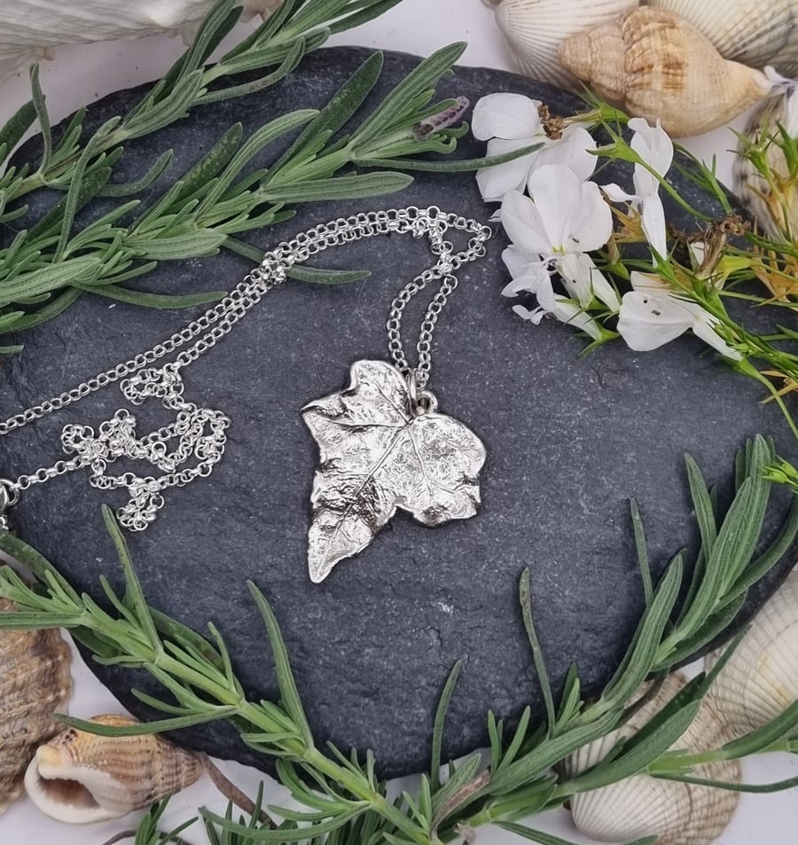 Real Ivy leaf preserved in silver pendant necklace
