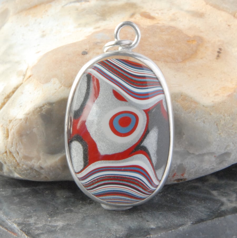 bull-s-eye-pattern-dagenham-agate-fordite-and-folksy