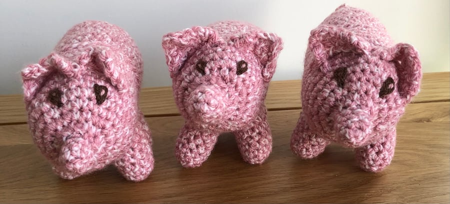 Crocheted Piglets