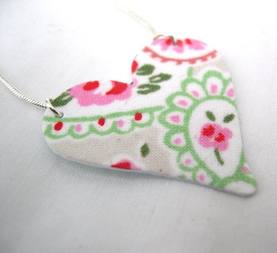 Cath Kidston Ditsy Floral Hardened Fabric Heart Necklace 