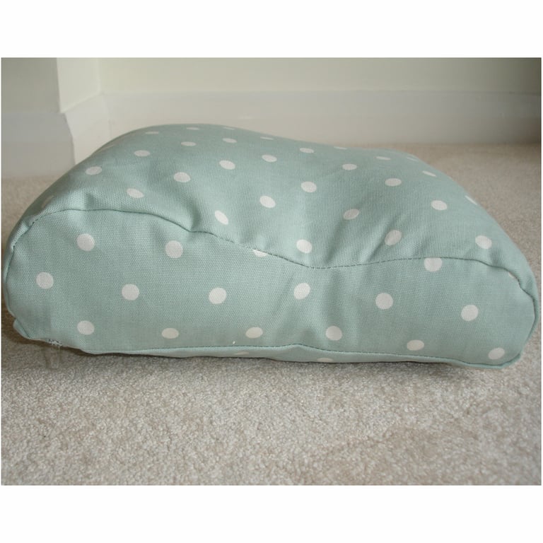 Tempur-Pedic Original Travel Neck Pillow Cover Orthopaedic Duck Egg Spots