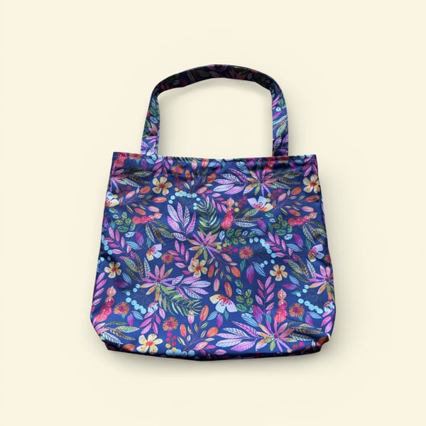 Showerproof Shopping Bag.