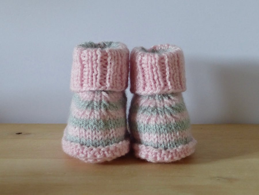 Knitted Baby Booties