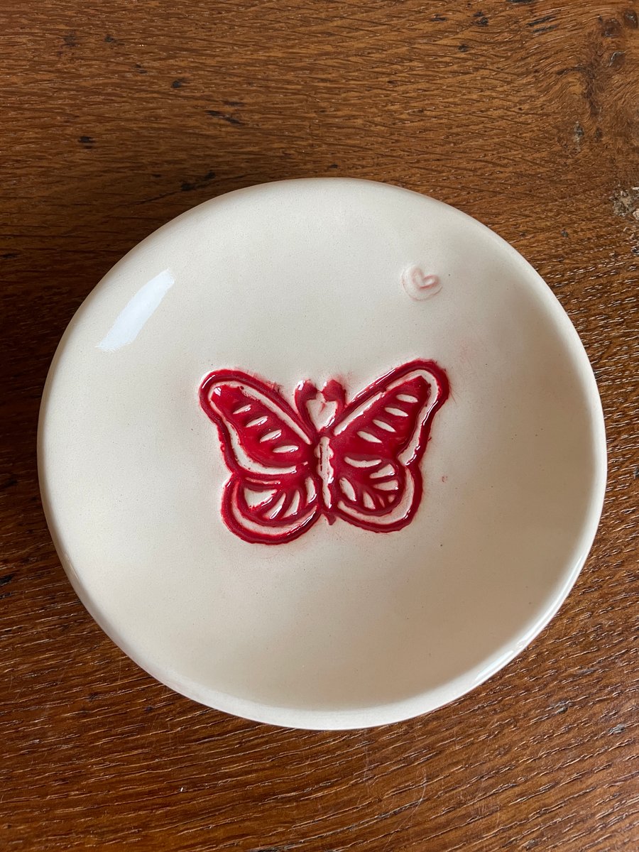 Butterfly embossed ceramic dish