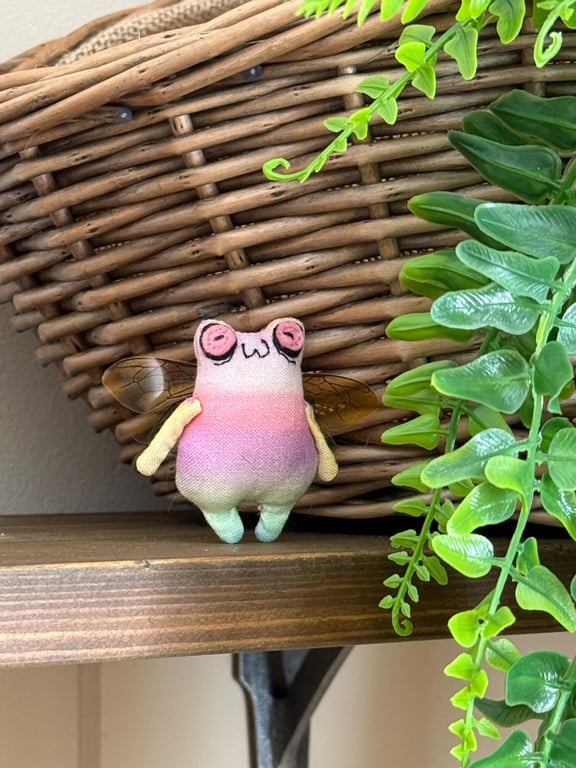 Rainbow Froggyfly Derpy Yellow Arms