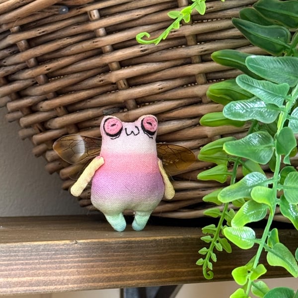 Rainbow Froggyfly Derpy Yellow Arms