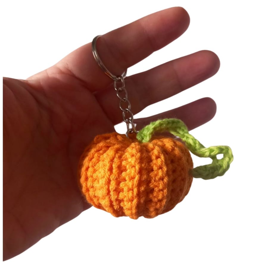 Cute Seasonal Pumpkin Keyring for a Charming Touch