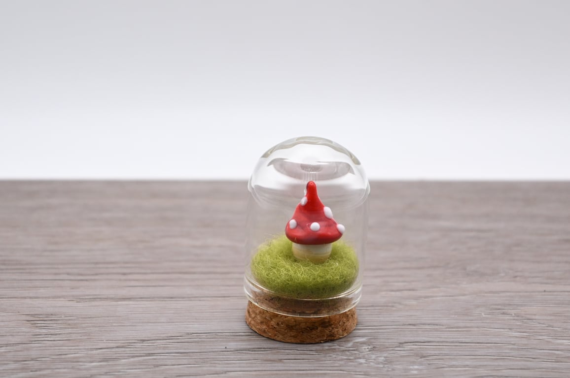 small glass toadstool keepsake gift