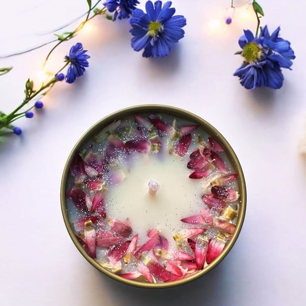 Wild Violet & Black Amber Soy Wax Candle Vegan Hand Poured 5oz Gold Tin