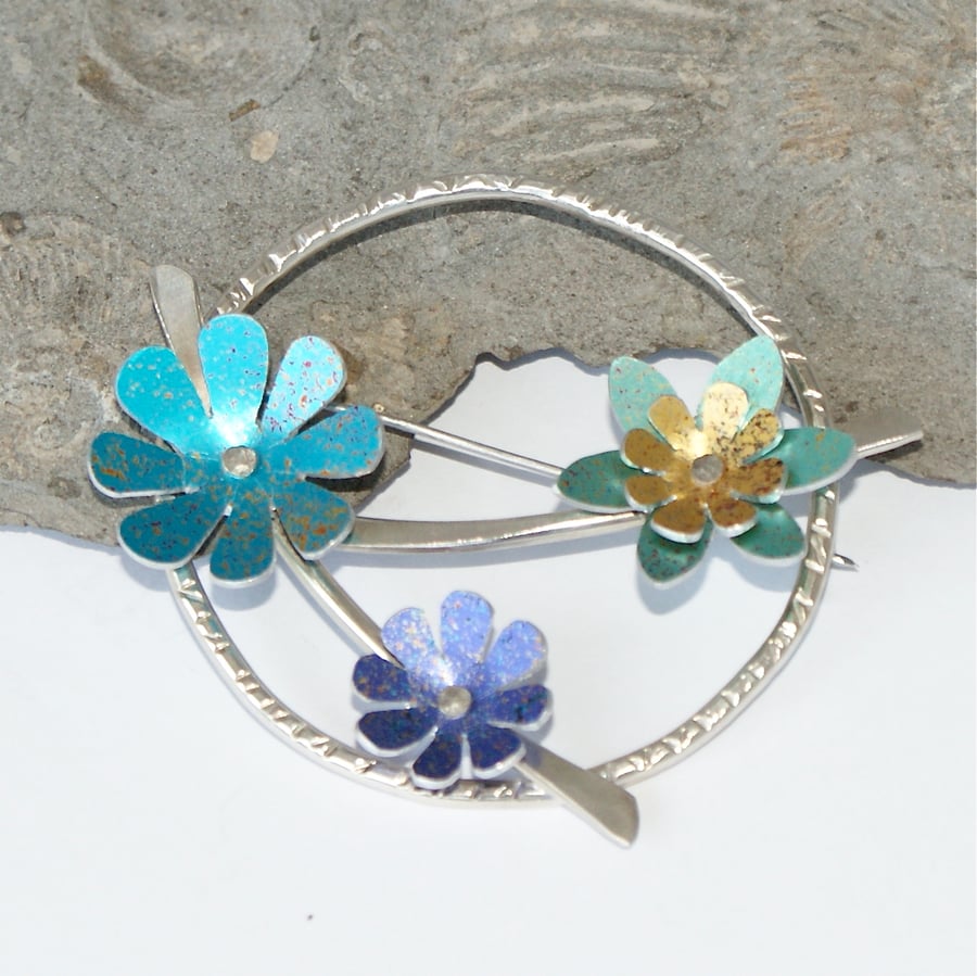 SALE 30% off! Spring flowers brooch