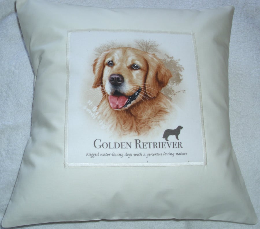 Golden Retriever Portrait cushion