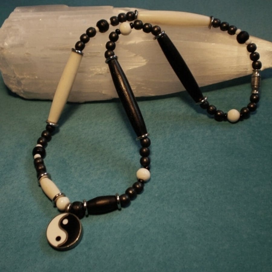 Balance - Yin yang bone and horn necklace