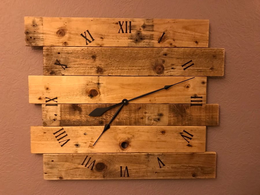 Rustic wooden wall clock. Large 82cm x 69cm.Reclaimed pallet wood. Free Postage!