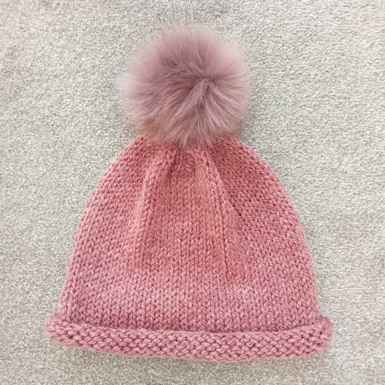 KNITTING PATTERN PDF Dusky Pink Beanie