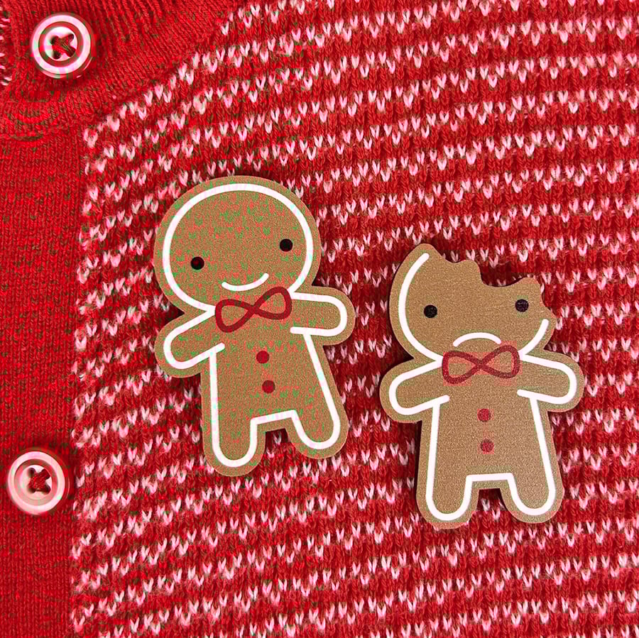 Gingerbread Man Wooden Pin or Brooch - Kawaii Christmas