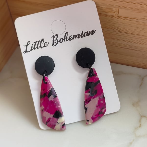 Pink and Black Dangly earrings