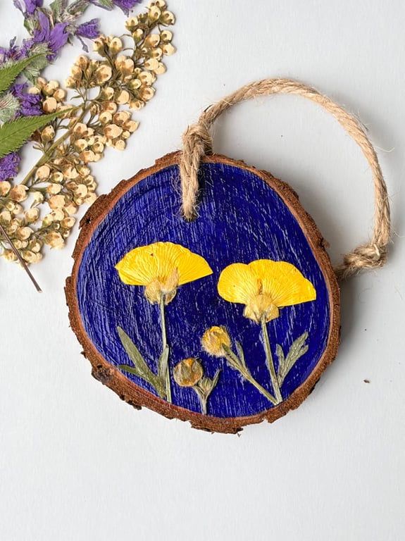 Real Pressed Flower, Buttercup, Hand Painted Wood Slice Hanging Decoration
