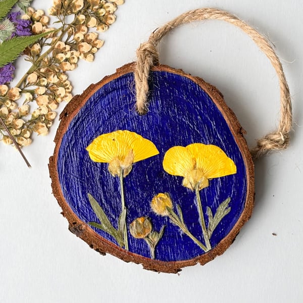 Real Pressed Flower, Buttercup, Hand Painted Wood Slice Hanging Decoration