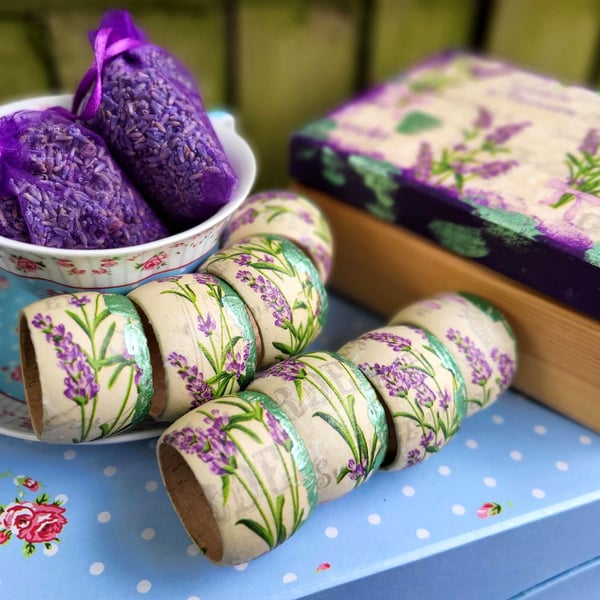 Lavender Wooden Napkin Rings,Set of 8 with Keepsake Box, Provencal Table Decor