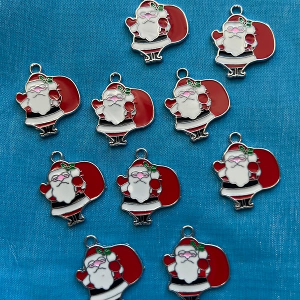 Father Christmas Charms Silvertone with Enamelled Front pack 10