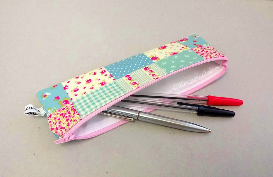 Pencil case in blue patchwork pattern