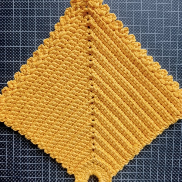 Pattern for Retro Crochet Pot holder