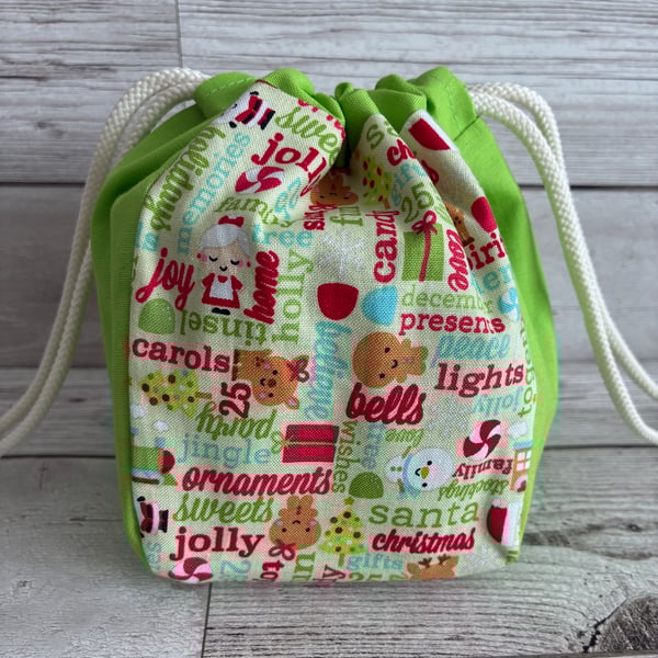 Reusable gift bag, Christmas Gift Bag, Fabric Gift Bag, Christmas Drawstring Bag