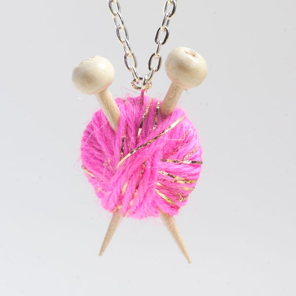 Pink & Gold Knitter's Necklace - Yarn and needles