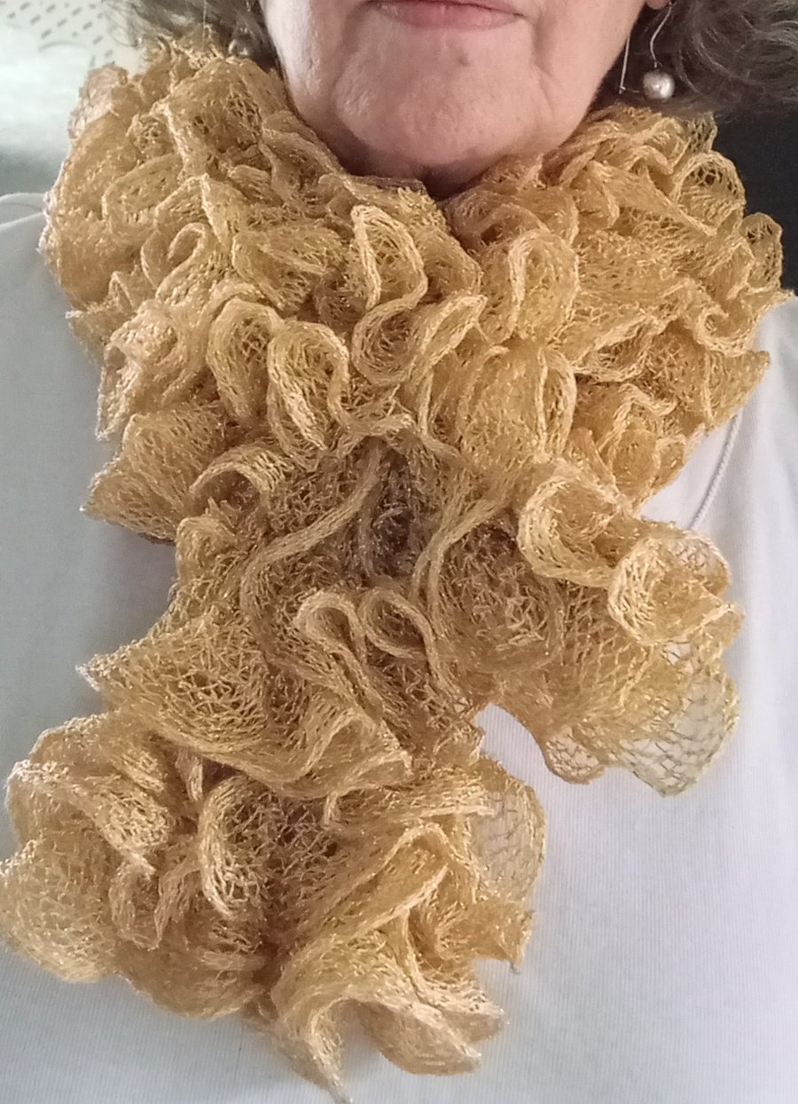 Gold frilly scarf with sparkle