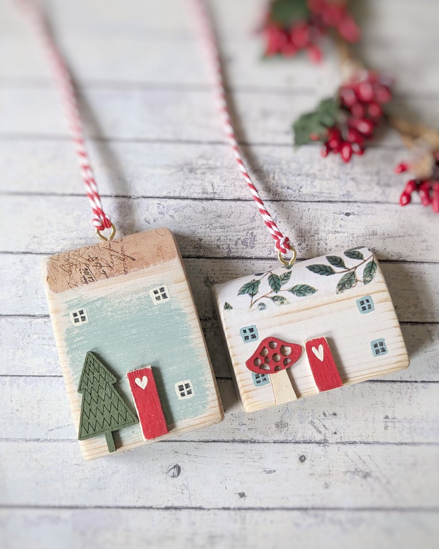 Set of 2 Wooden Hand Painted House Hanging Decorations