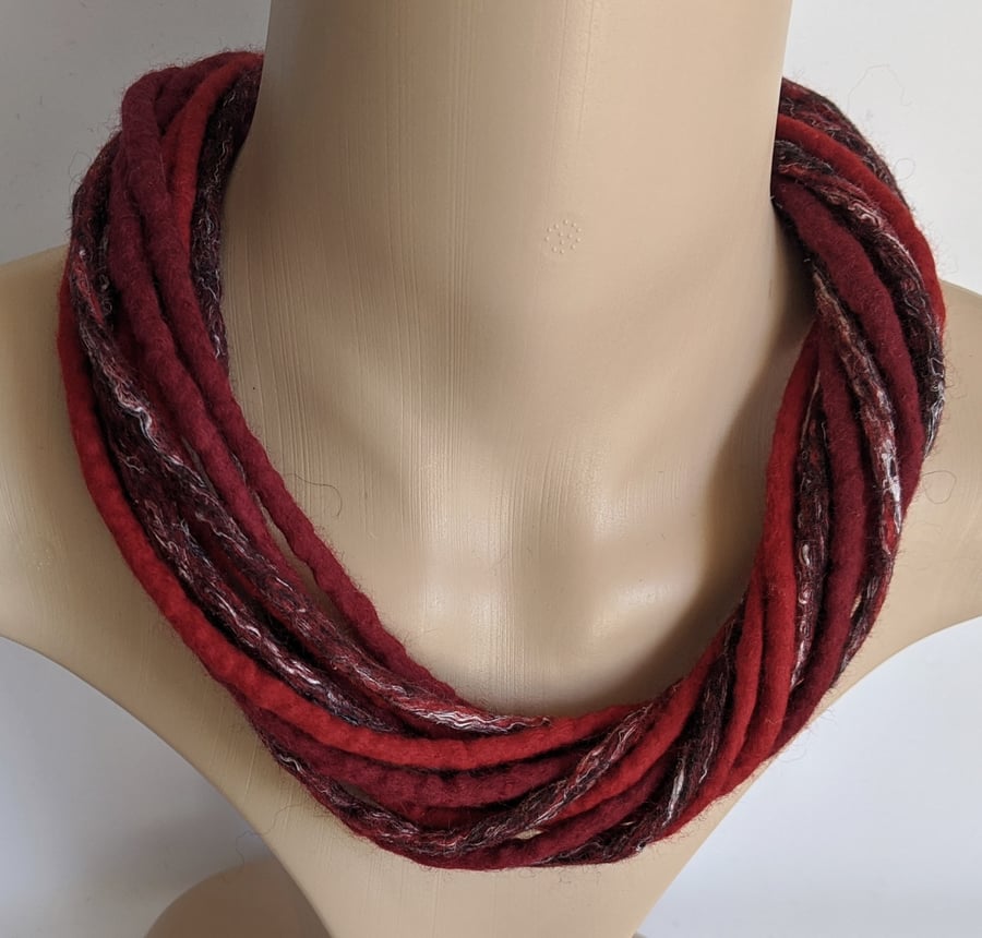 The Twist: felted cord necklace in shades of red