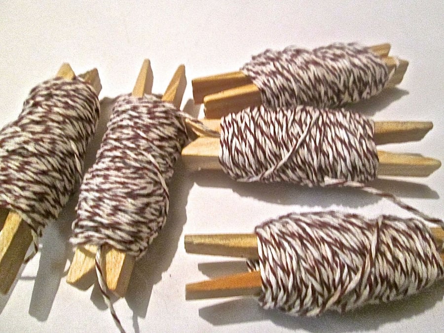 10mts Fine Brown And White Bakers Twine 