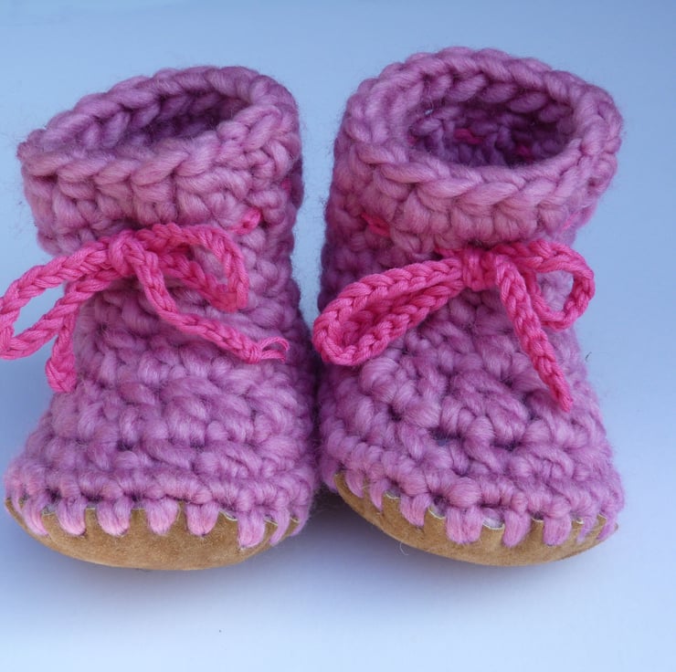 Wool & leather baby boots candy pink 12-18 ... - Folksy