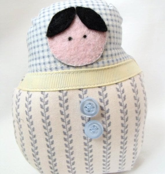 small graduated russian matryoshka nesting display art doll, 4.5 inches