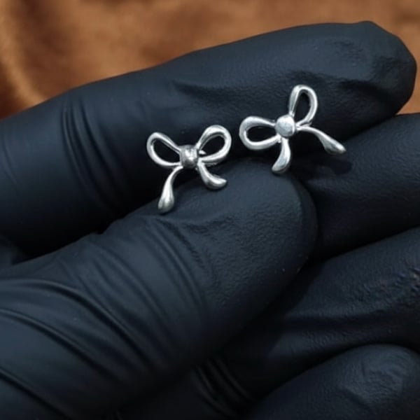 925 solid sterling Silver bow earrings, dainty ribbon studs. 