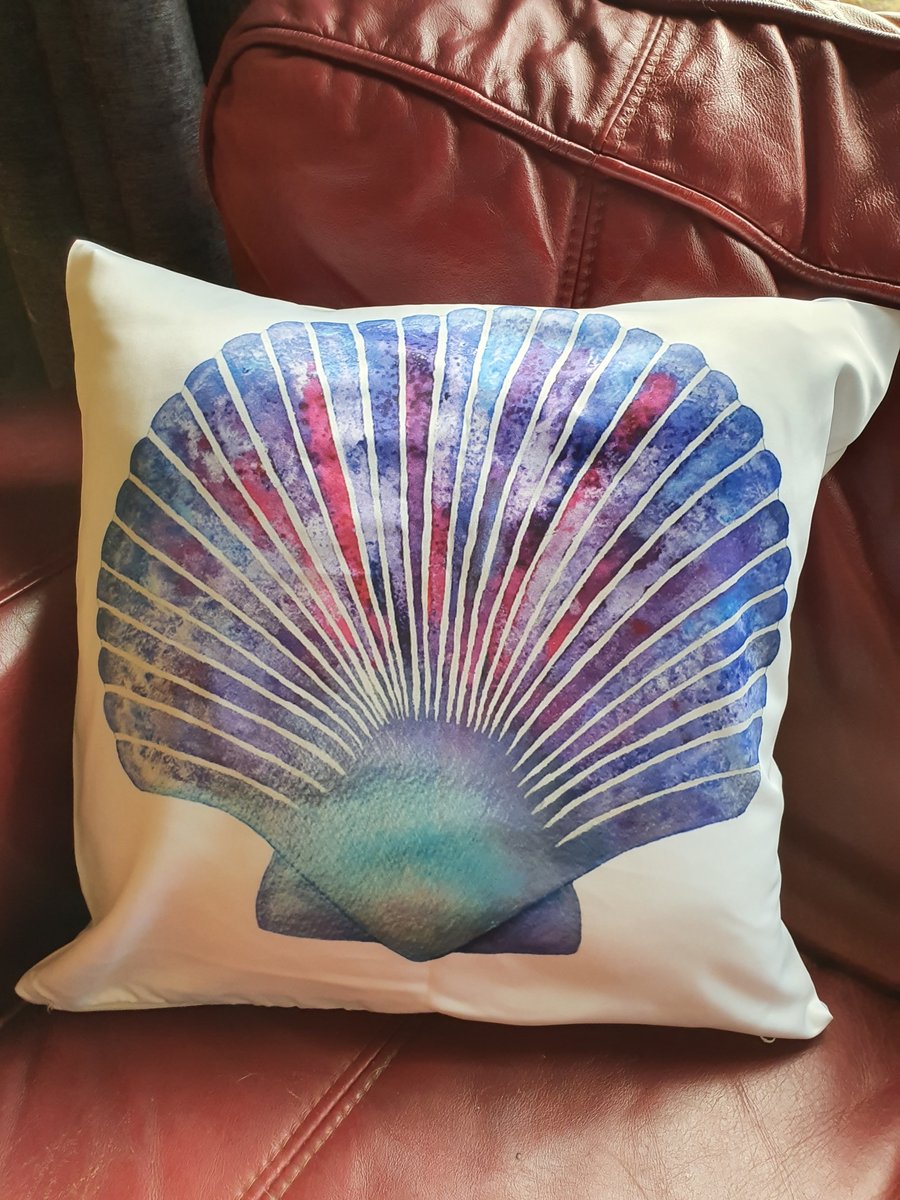 Scallop Cushion