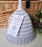 Hand Knitted Baby Pixie Beanie Hat  0 -3 months size  - Image 4