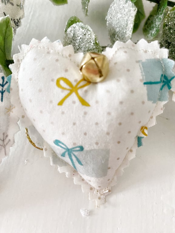 Mini Lavender Heart in Festive Present Design