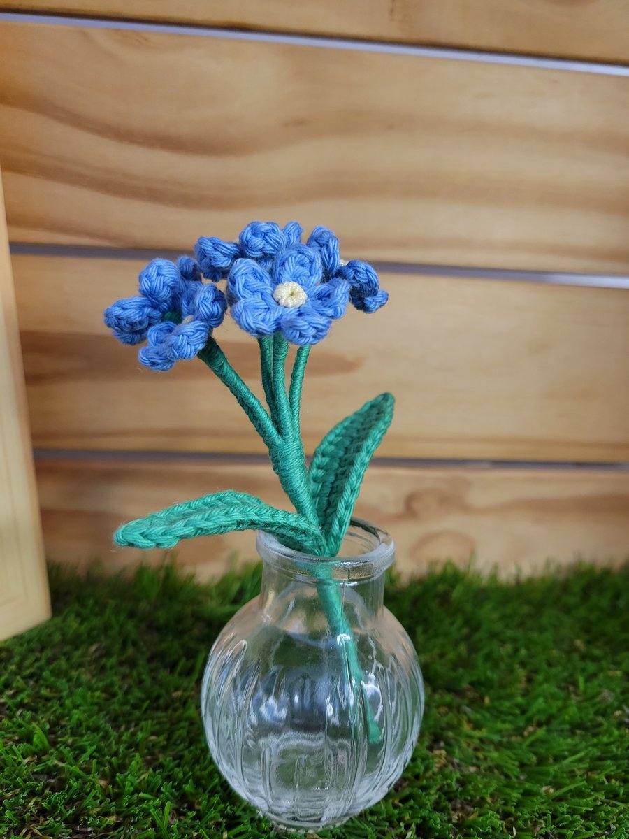 Crochet Forget-me-nots in Vase