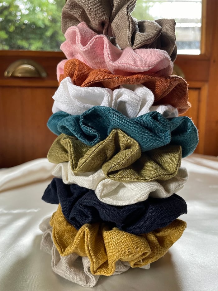 JubileeGeorge Quality Linen and Silk Hair Scrunchies