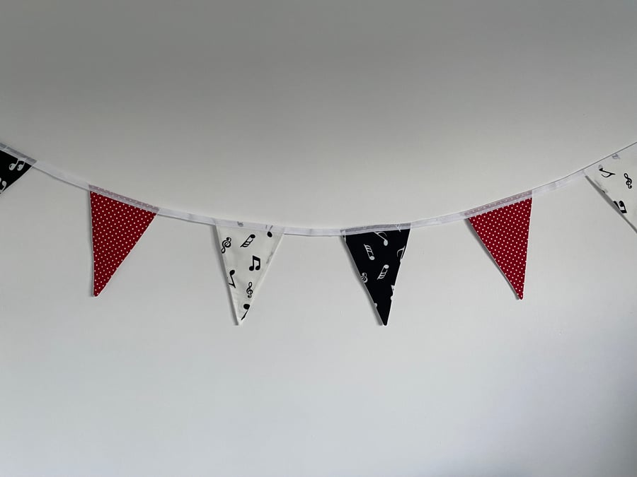  Musical 50's Inspired Bunting. (013)